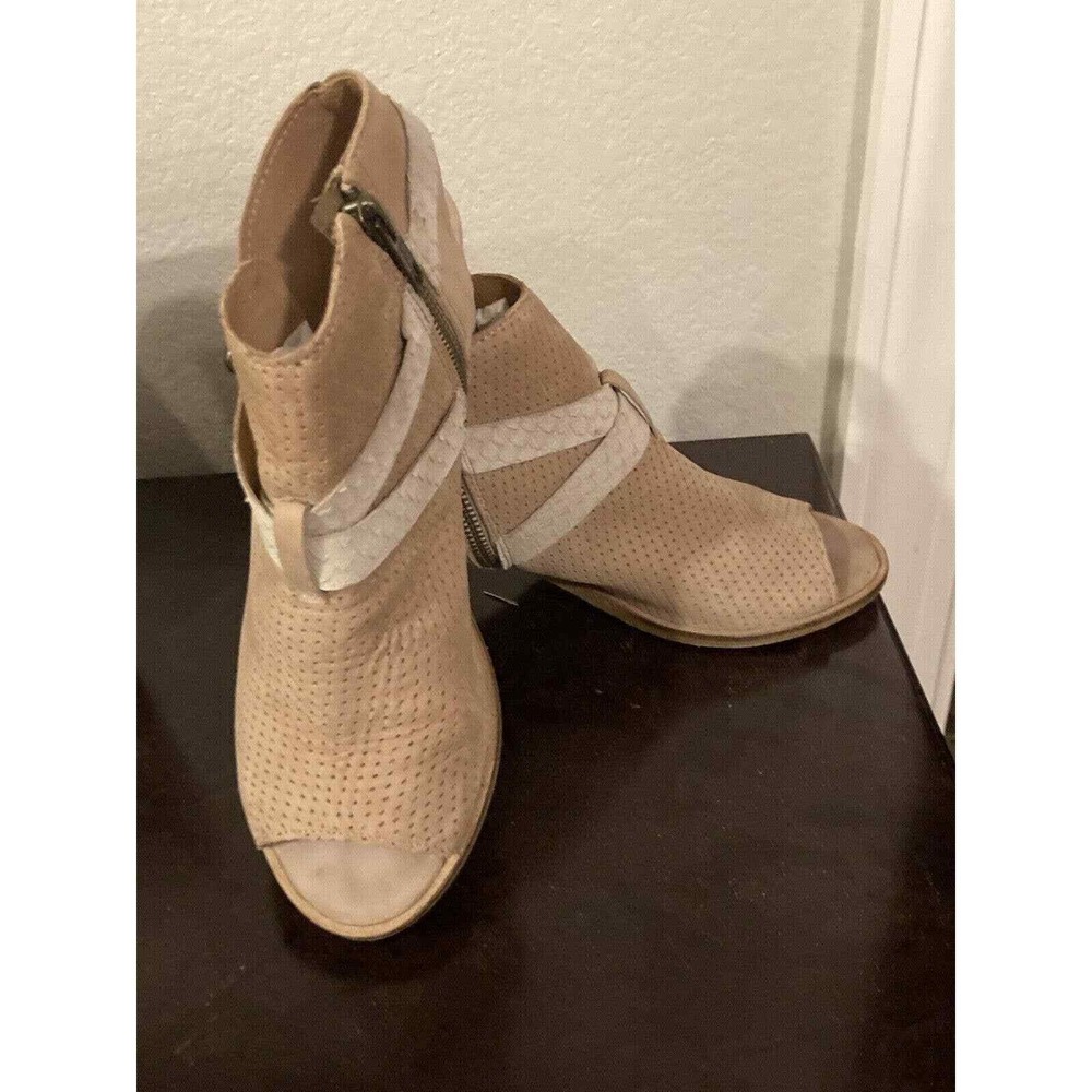 Diba True Womens Perforated Peep Toe Ankle Booties Leather Buckle Zip Block Heel